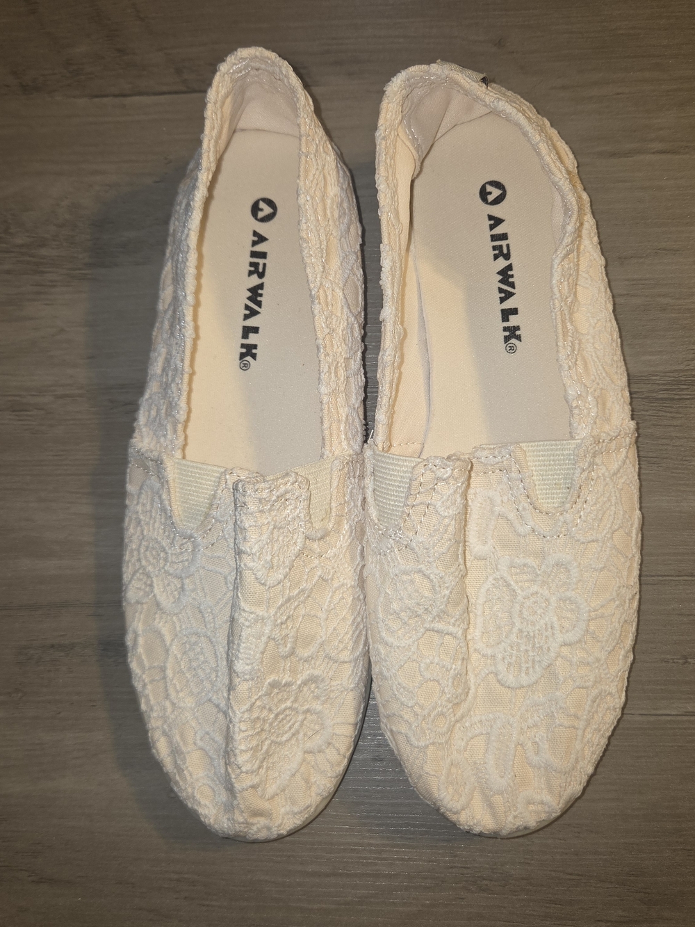 Airwalk Women's Cream Lace Slip-On Flats